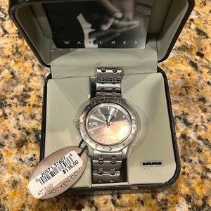 Kenneth Cole mens silver tone classic watch